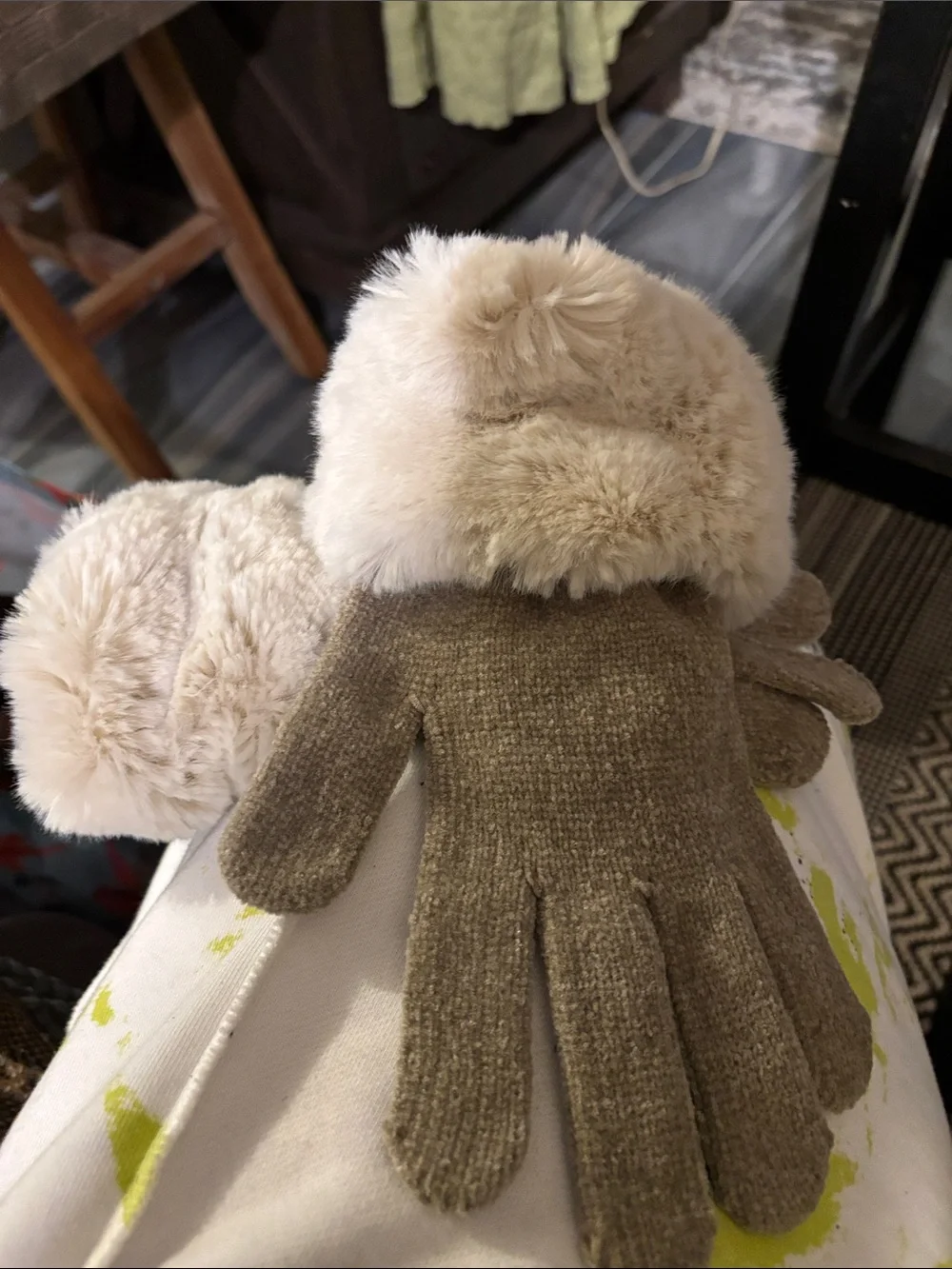 Plush Faux Fur Cuff Knit Gloves - Cream